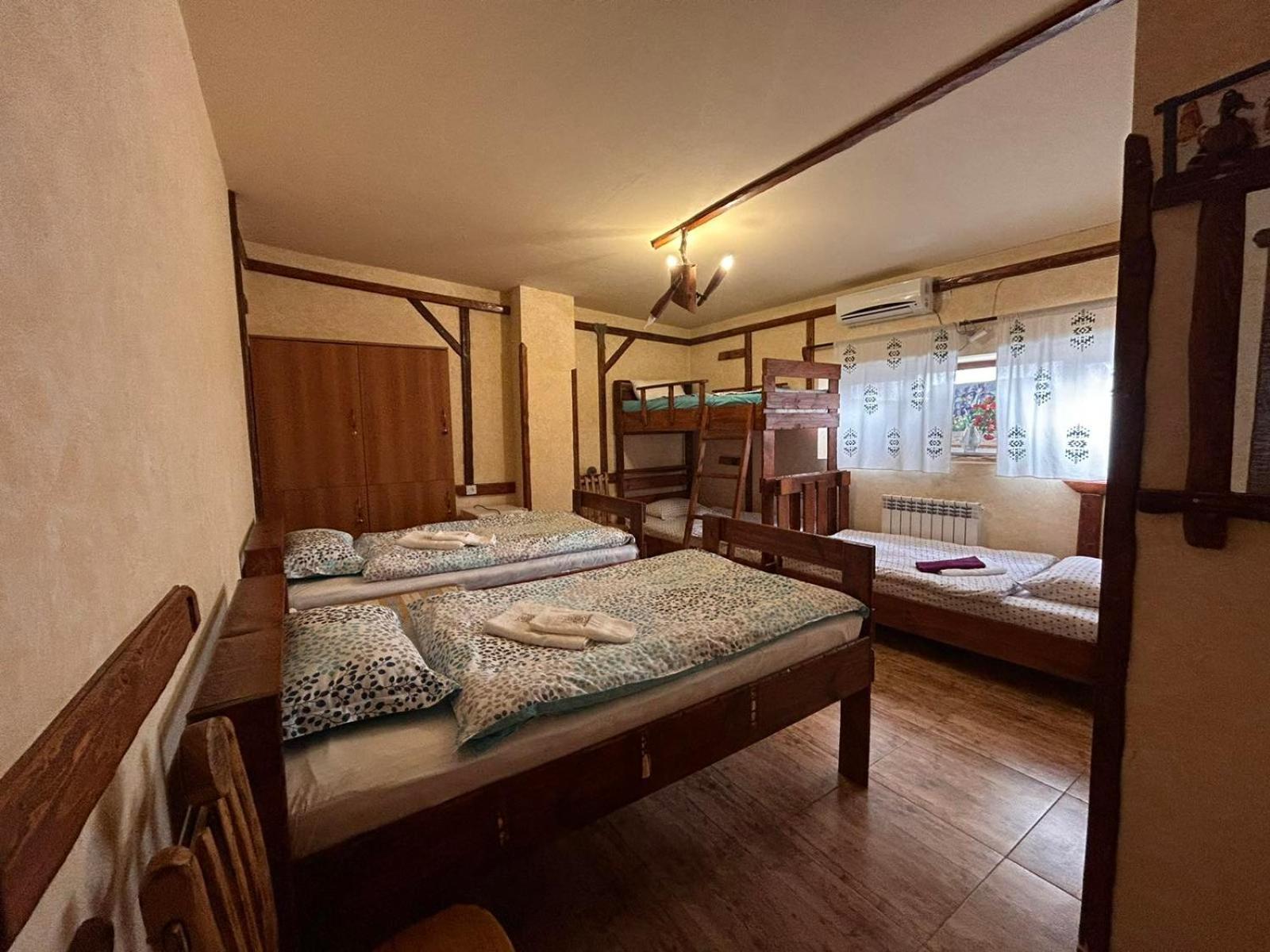 Machanents Art Hotel Vagharshapat Buitenkant foto