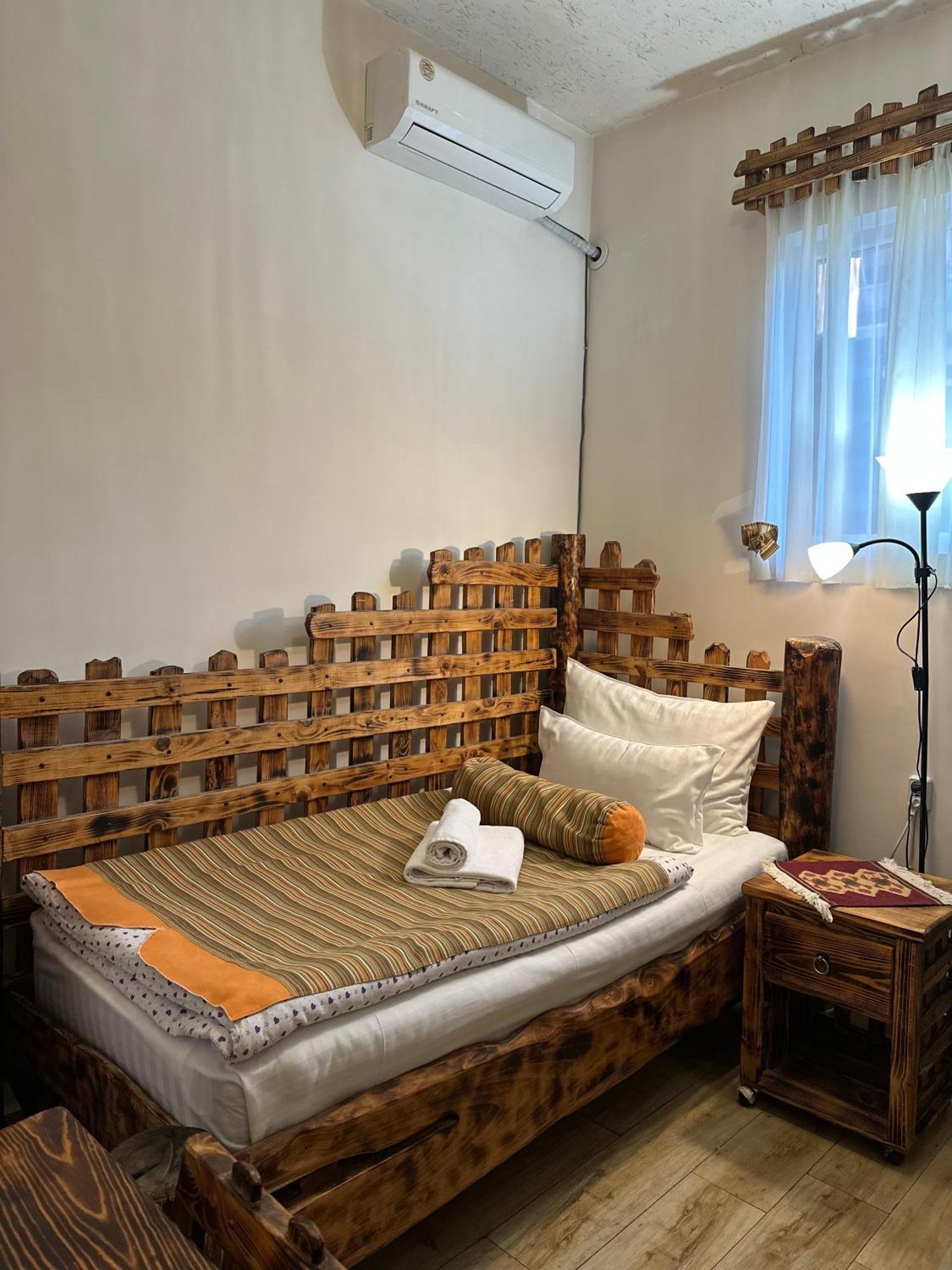 Machanents Art Hotel Vagharshapat Buitenkant foto