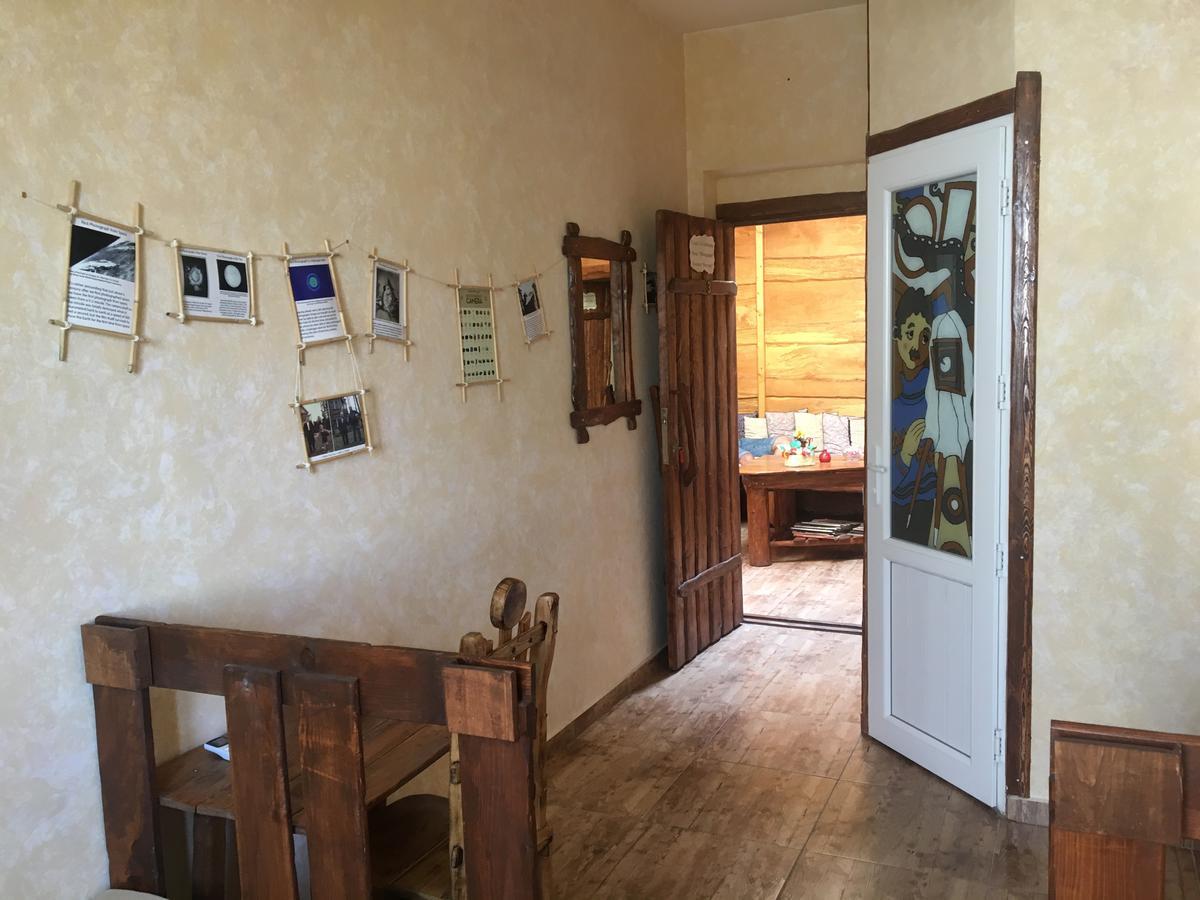 Machanents Art Hotel Vagharshapat Buitenkant foto