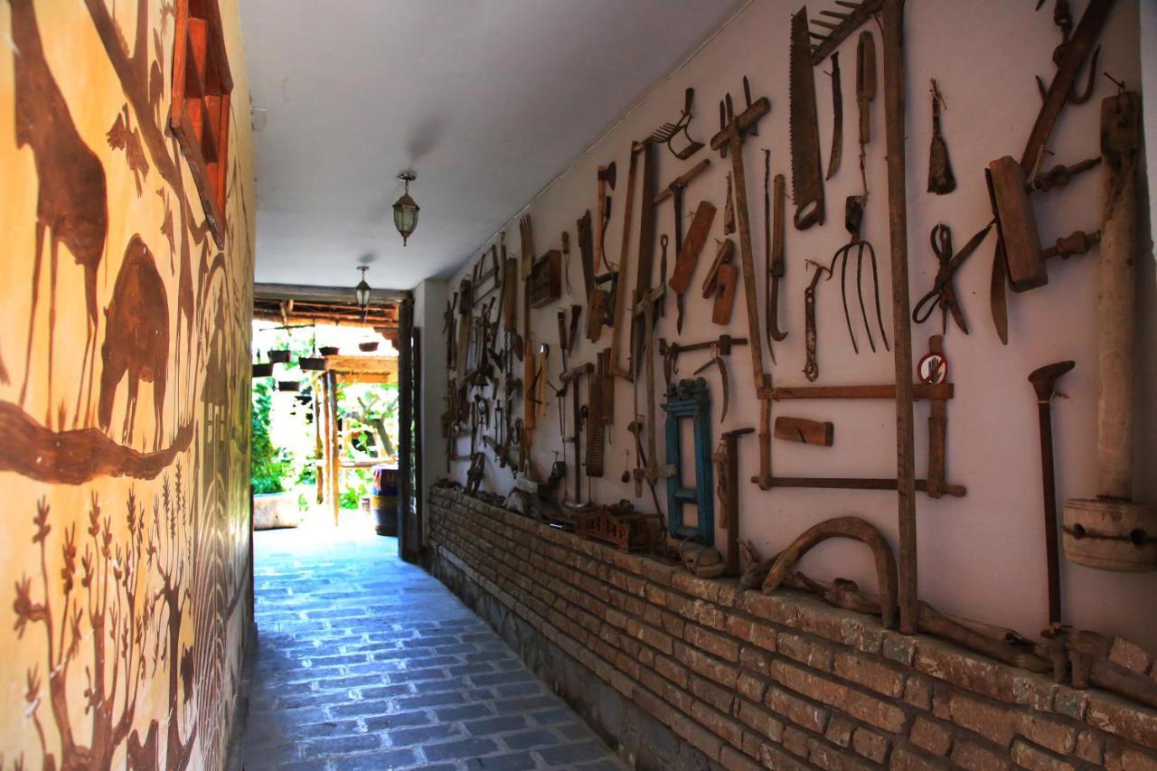 Machanents Art Hotel Vagharshapat Buitenkant foto